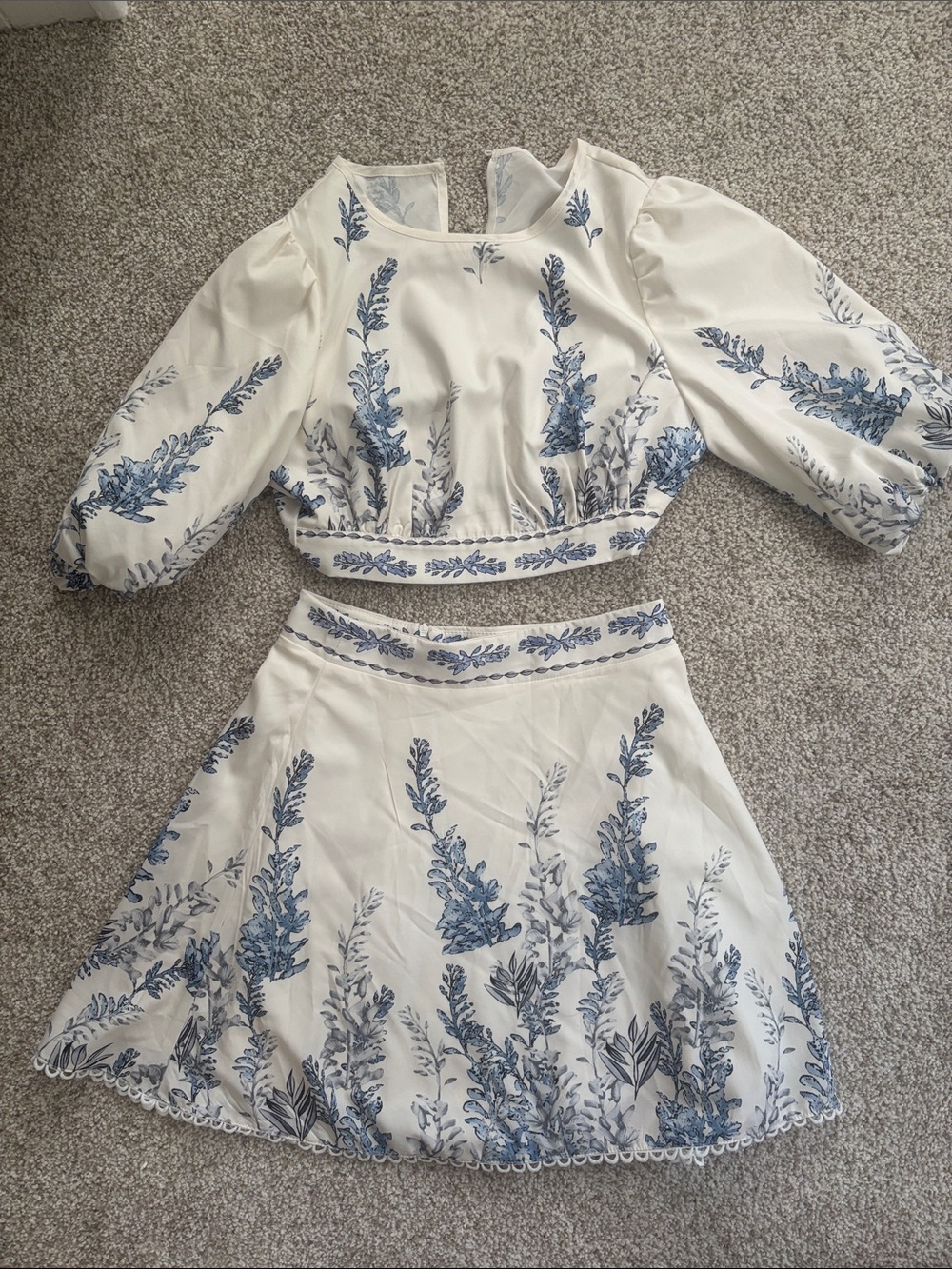 SHEIN White Mini Two-Piece Dress with Blue Floral Embroidery